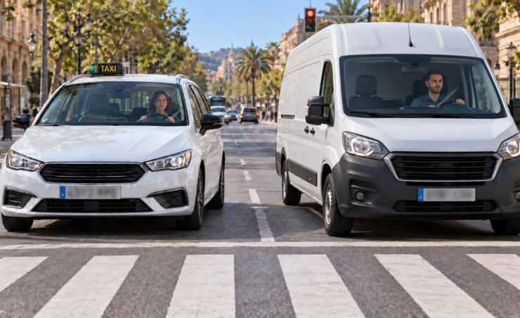 Taxistas y repartidores deberán llevar cinturón de seguridad, también en ciudad, desde el 1 de octubre